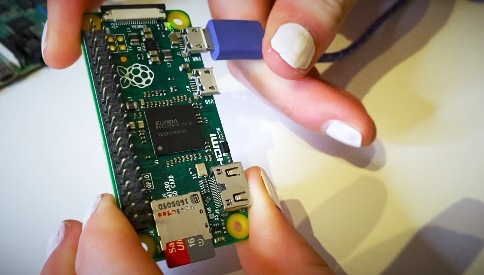 raspberry pi zero 2w LED